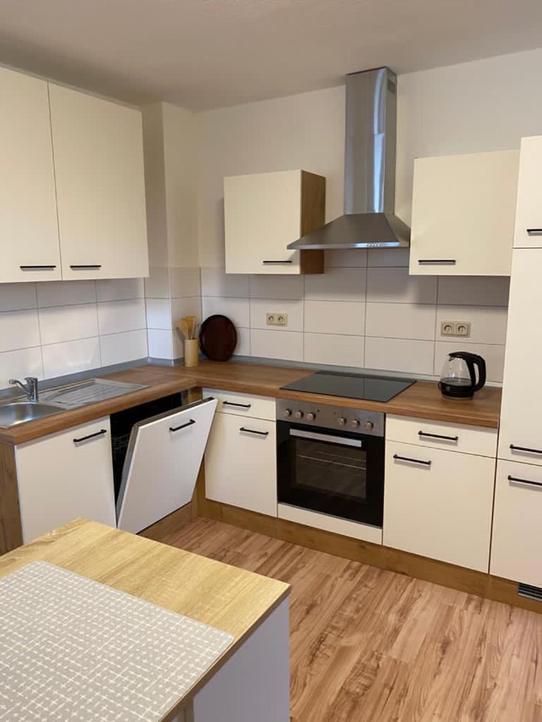 Familienfreundliche Ferienwohnung Anna Rollshausen Esterno foto