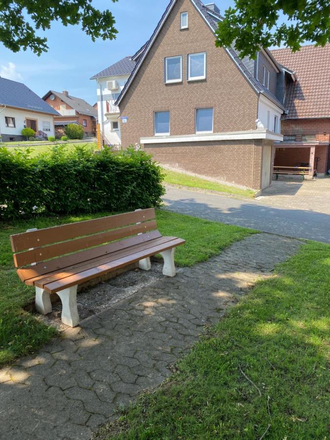 Familienfreundliche Ferienwohnung Anna Rollshausen Esterno foto