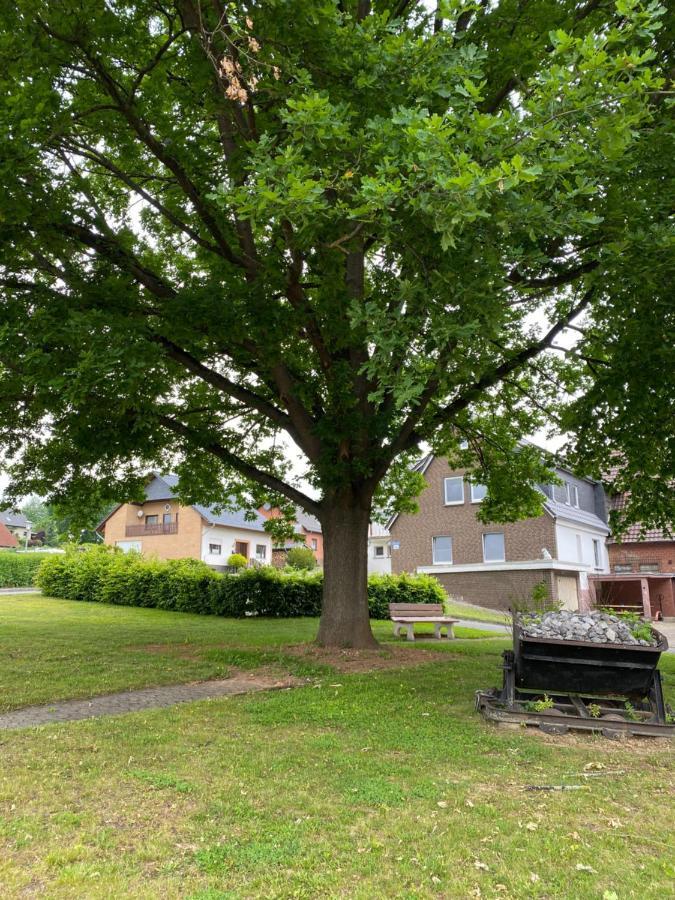 Familienfreundliche Ferienwohnung Anna Rollshausen Esterno foto